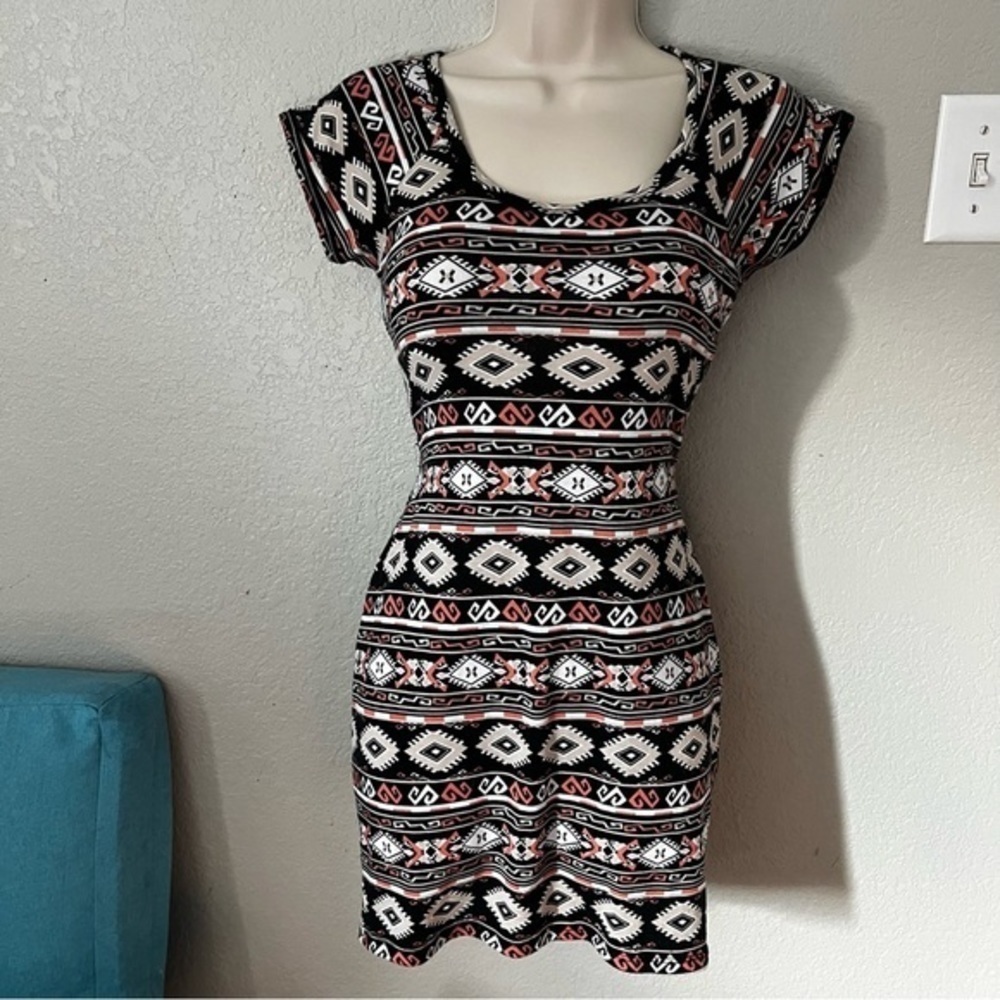 Derek Heart Aztec Imprint Bodycon Dress Juniors Size Small